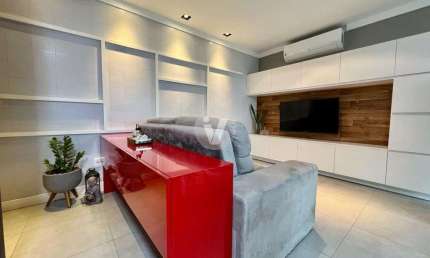 Apartamento 2 dormitórios com suíte semi-mobiliado no Centro!