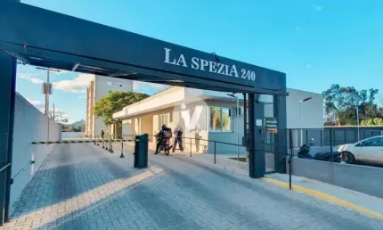 Apartamento em condomínio fechado com uma ótima Infraestrutura