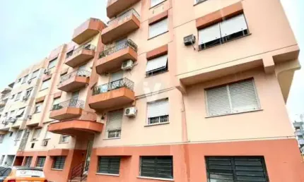 Apartamento para venda, de dois dormitório com vaga de garagem.