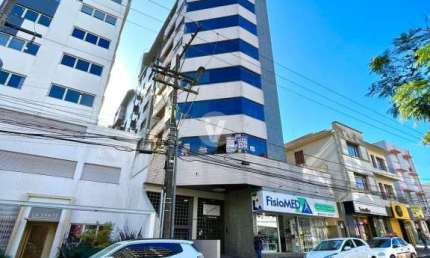 Apartamento de três dormitórios sendo um suíte, Avenida Presidente Vargas.