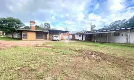 Barracão / Galpão / Depósito à venda na Rua José Parcianello, 624, Urlândia, Santa Maria