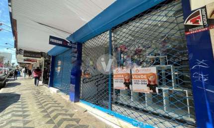 Ampla loja para locação e venda localizada na rua Dr. Bozano.