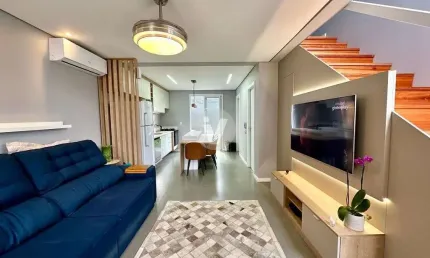 Casa 100% mobiliada em condomínio fechado próximo ao Squadra!