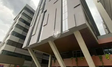 Sala comercial  no Vitta Center em ótima localização.
