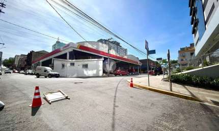 Ponto comercial para alugar na Rua Ângelo Uglione, 1667, Centro, Santa Maria