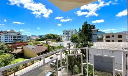 Ótimo apartamento todo mobiliado dois dormitórios e vaga de garagem.