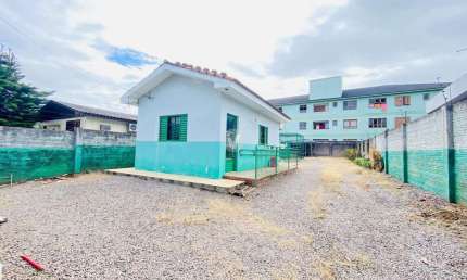 Terreno comercial a venda em Camobi com possibilidade de reativar negócio