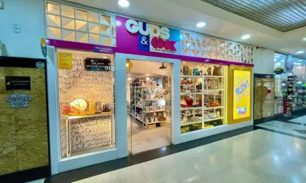 Sala comercial para alugar na Calçadão Salvador Isaia, 1263, Centro, Santa Maria