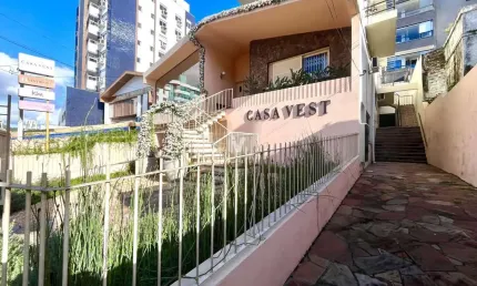 Sala comercial para locação na Avenida Fernando Ferrari.