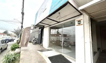 Loja comercial para locação  na Avenida Medianeira!