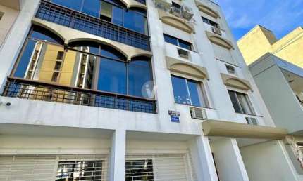 Apartamento 2 Dormitórios + dependência no centro!!