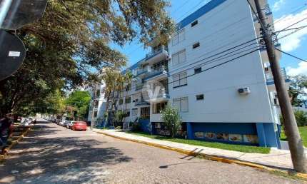 Apartamento com ótima localização, próximo à Farmácia São João, Hospital de Cari