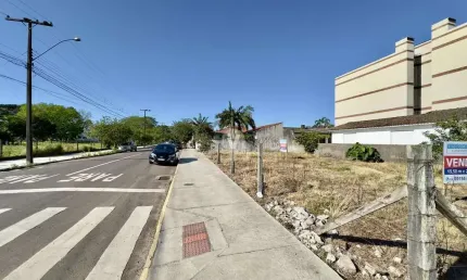 Terreno à venda na Avenida João Machado Soares, 2129, Camobi, Santa Maria