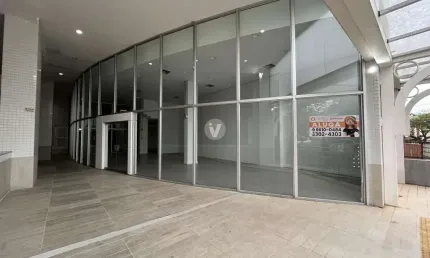 Excelente Loja com 4 vagas e 660m² para alugar e vender!