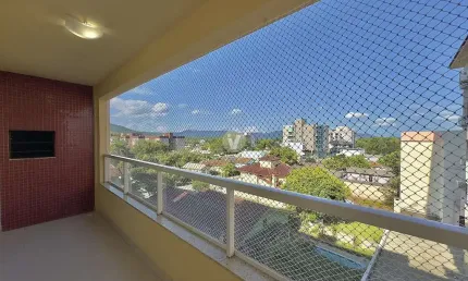 Apartamento 2 dormitórios com suíte e garagem, próximo à rotula da ufsm!