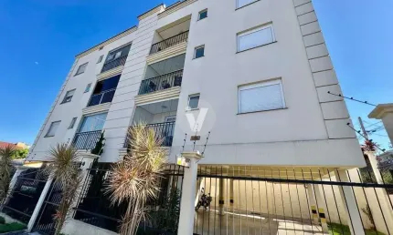 Apartamento de frente, 2 dormitórios com suíte no bairro Lourdes