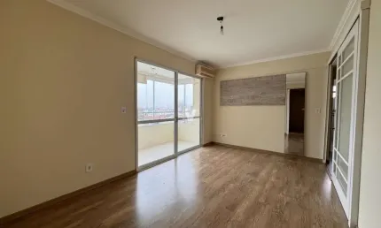 Apartamento excelente na av Medianeira com 2 dormitórios!