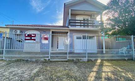 Casa com 4 quartos à venda na Rua L, 12, Camobi, Santa Maria