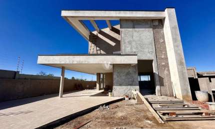 Descubra sua nova residência no Casa Viva Club House, onde a modernidade encontr