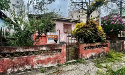 Terreno a venda no Bairro Nossa Senhora de Lourdes  com 270m²