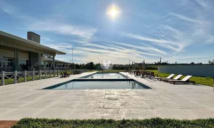 Terreno a venda no condomínio estancia dos montes fase1 com 361m2.