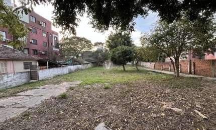 Terreno à venda na Rua Farrapos, 150, Nossa Senhora Medianeira, Santa Maria