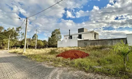 Excelente terreno de esquina no Terras de Santorini, medindo 411,06 m²