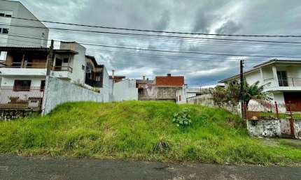Terreno à venda na Rua Guilherme Rau, 13, São José, Santa Maria