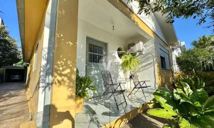 Casa térrea no Parque Sarandi, poucos minutos do centro!