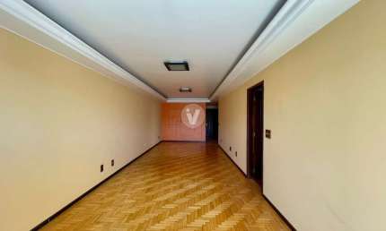 Oportunidade Única! Apartamento 3 quartos, sendo 1 suíte, Semi-mobiliado à Venda