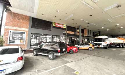 Sala comercial na Avenida Nossa Senhora de Medianeira!