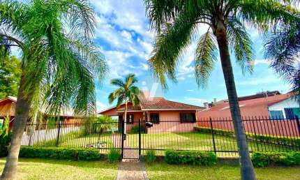 Casa com 4 quartos à venda na Rua Antônio Botega, 509, São José, Santa Maria