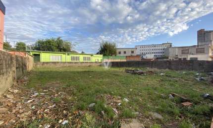 Amplo terreno localizado no bairro Carolina na cidade de Santa Maria -RS
