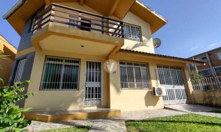 Casa com 3 quartos à venda na Rua Álvaro Hoppe, 95, Camobi, Santa Maria