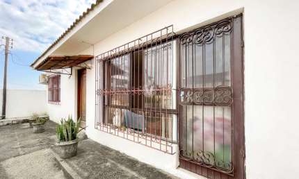 Casa com 3 quartos à venda na Rua Álvares de Azevedo, 180, Nossa Senhora do Rosário, Santa Maria