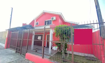 Casa com 4 dormitórios a venda na Tancredo Neves estilo colonial