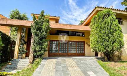 Casa alto padrão com 5 dormitórios Bairro nossa Senhora de Lourdes!!