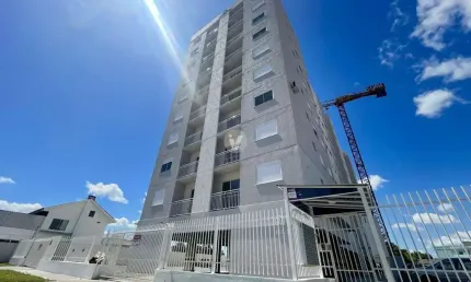 Apartamentos de 2 dormitórios com garagem em Camobi.