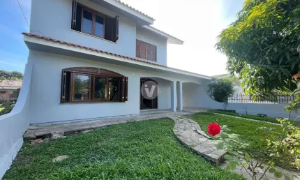 Casa com 5 quartos à venda na Rua Júlio Uminski, 480, Pé de Plátano, Santa Maria