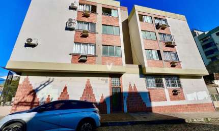 Kitnet / Stúdio para alugar na Rua Doutor Zamenoff, 120, Nossa Senhora Medianeira, Santa Maria