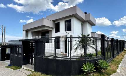 Casa de Alto Padrão com Design Moderno e Sofisticação no Bairro Alberto Schons!