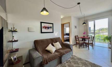 Apartamento 2 dormitórios, garagem, churrasqueira e elevador no bairro T Neves