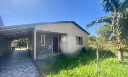 Casa em São Marcos / Camobi a venda com 3 dormitórios e terreno de 500m2
