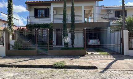 Casa com 3 quartos à venda na Rua José de Souza Lima, 115, São José, Santa Maria