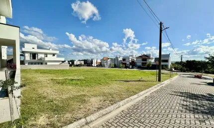 Terreno em condomínio fechado à venda na Rua David Ribeiro, 57, Tomazetti, Santa Maria