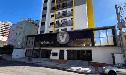 Apartamento de 2 dormitórios com vaga de garagem próximo à UFN