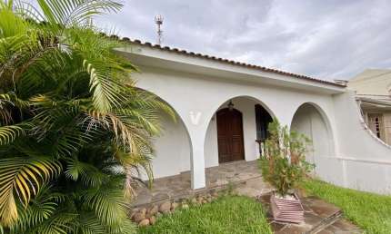 Casa com 4 dormitórios e 268 m² no bairro Noal – Santa Maria