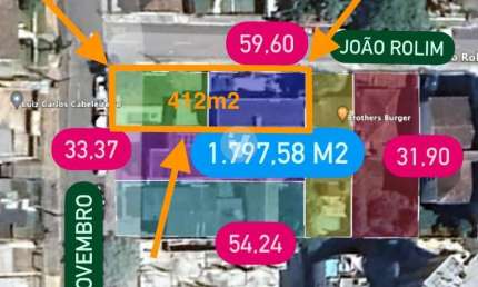 Casa residencial sobre 2 terrenos com potencial comercial e empreendimento.