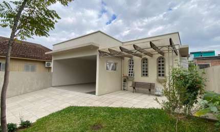 Casa com 4 quartos à venda na Rua Sete de Setembro, 117, Nossa Senhora do Perpétuo Socorro, Santa Maria