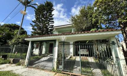 Casa com 3 quartos à venda na Rua Nove, 325, Camobi, Santa Maria